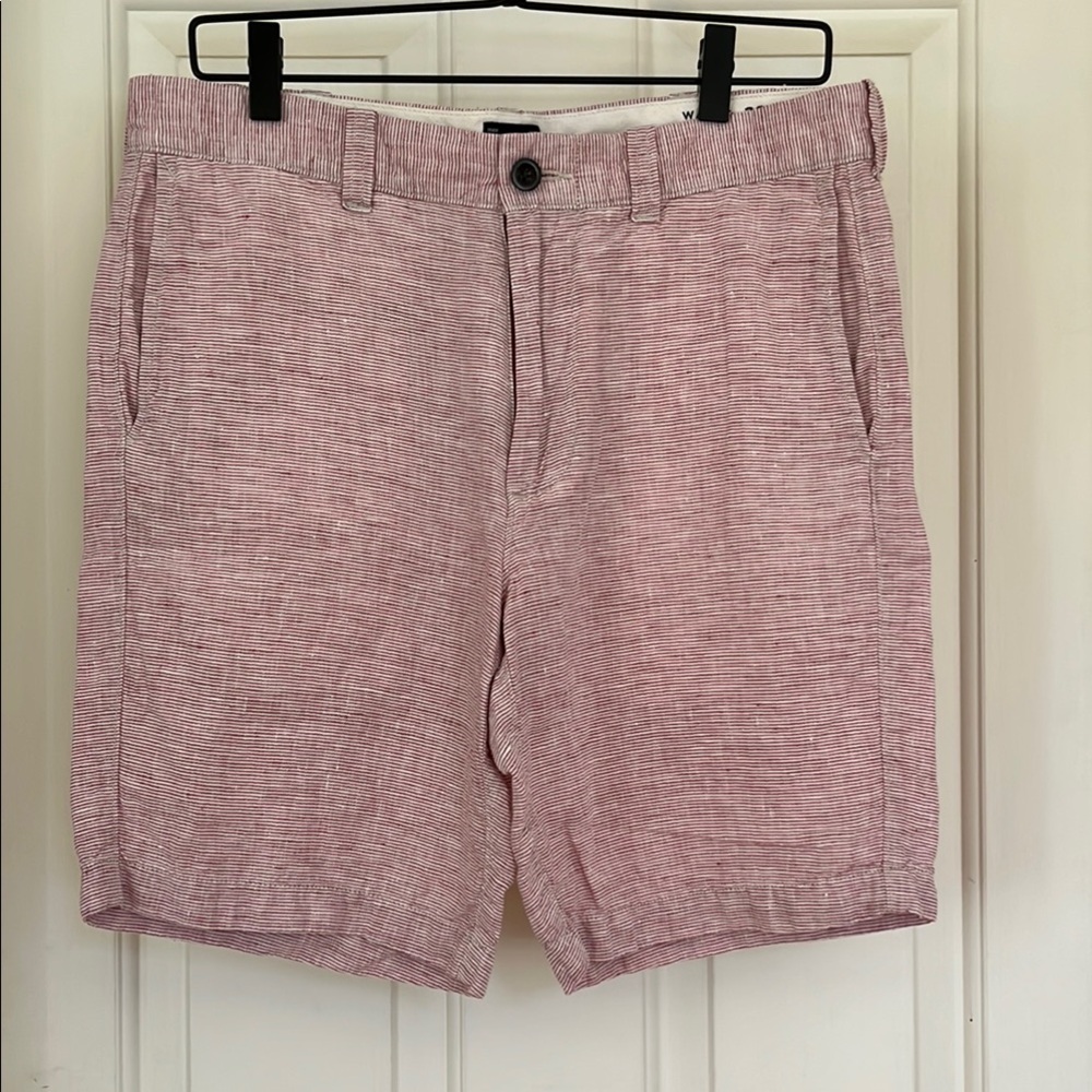 I.Crew Men’s Striped Linen Flat Front Shorts
